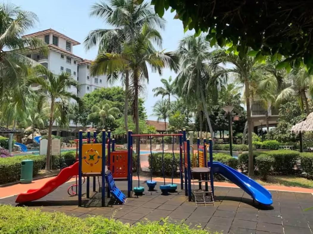 Gracious ~ Walking Distance To See, Shop And Eat Malacca Buitenkant foto